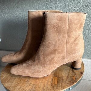 VINCE Hilda lightdawn suede ankle boots size 5 1/2
